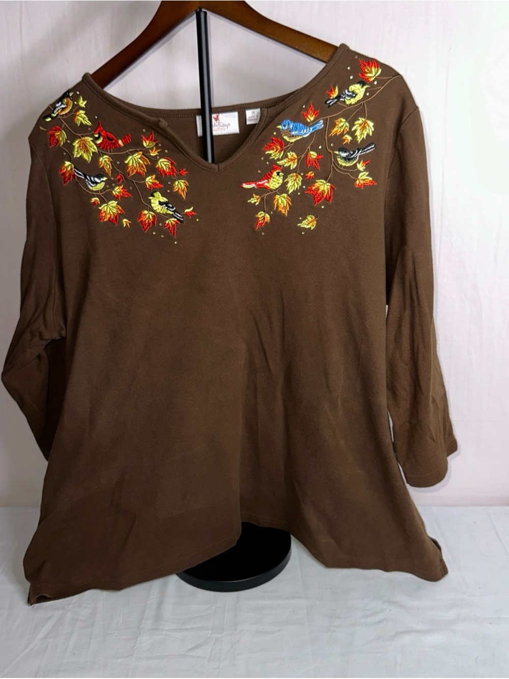 Brown V-Neck Embroidered Bird & Leaf Blouse